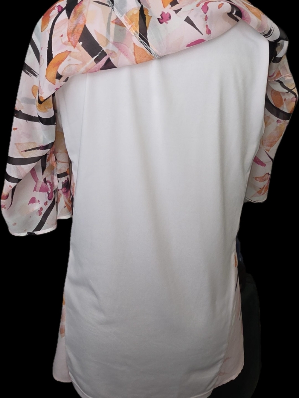 Laura Flowy Chiffon Style Women’s Watercolor Floral V-Neck Blouse - Blush - Picture 5 of 12